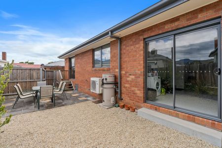 Immaculately Presented, Spacious 2 Bedroom Unit - Photo 4