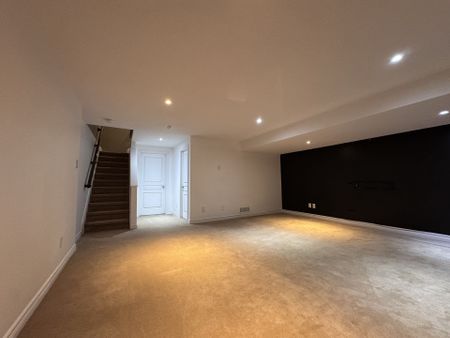 For Lease - 40 Torbec Avenue, Kanata, Ontario - Photo 2