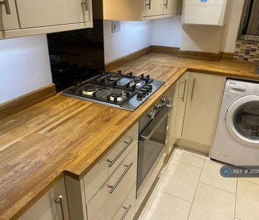 2 bedroom flat to rent - Photo 6
