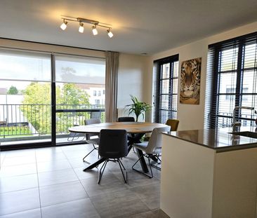 Appartement met 2/3 slaapkamers, terras en 2 staanplaatsen - Foto 6