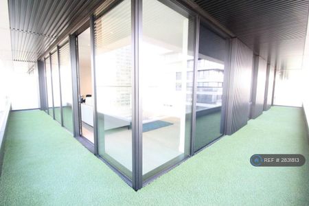 2 bedroom flat to rent - Photo 3