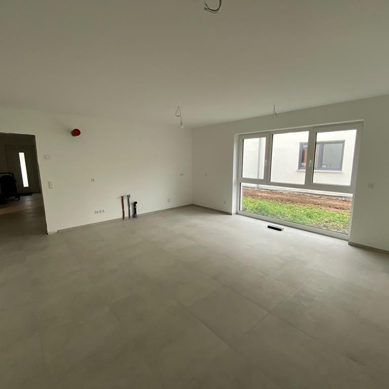 <h1 class="md:text-xl md:leading-6 mt-4 md:mt-10 lg:mb-6 mb-3 text-primary-500 font-semibold text-base leading-5"> Wohnung in Flein </h1> - Photo 1