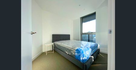 Fully Furnished 2 Bedroom Residence with Parking in Marco, Southbank - Photo 4