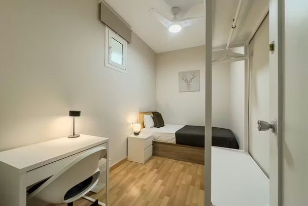 Carrer de Bertran, Barcelona, Catalonia 08023 - Photo 1