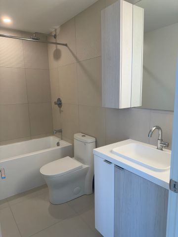 For Lease - 35 Mercer Street Unit# 3913, Toronto, Ontario - Photo 2