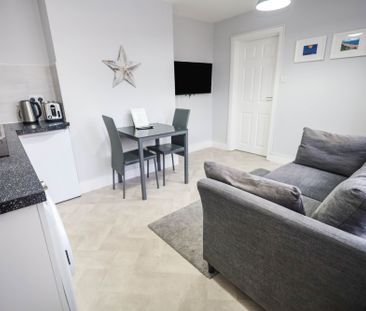 359A Charminster Road, Bournemouth, BH8 - Photo 2