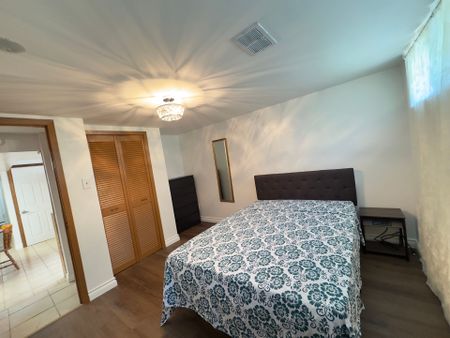 For Lease - 4 Fondy Court, Toronto, Ontario - Photo 3