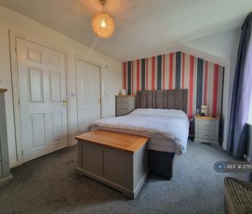 3 bedroom terraced house to rent - Photo 6