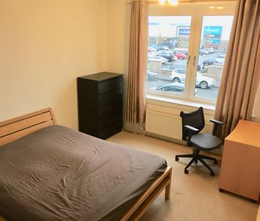 2 Bed Flat, Hutchison Road, EH14 - Photo 3