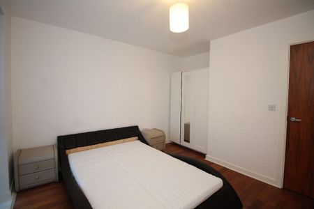 4 bedroom terraced house to rent - Photo 2