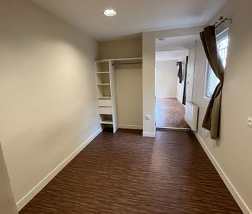 Location Appartement 1 pièce 29m² - Photo 3