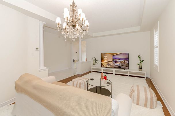 For Lease - 3331 Fox Run Circle, Oakville, Ontario - Photo 1