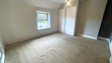 2 bedroom semi-detached house to rent - Photo 3