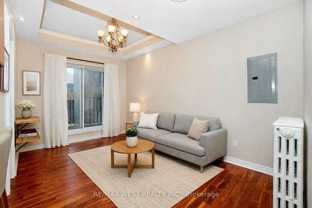 For Lease - 237 Vaughan Road Unit# 2nd, Toronto, Ontario - Photo 2