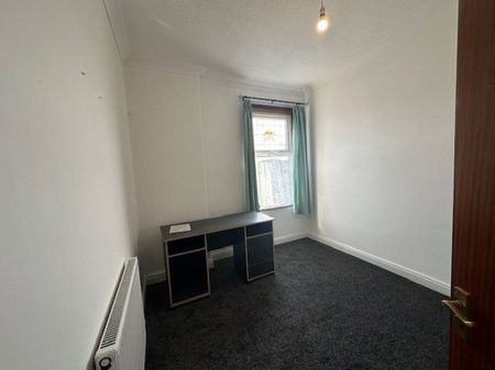 South Meadow Lane, Preston - Photo 3