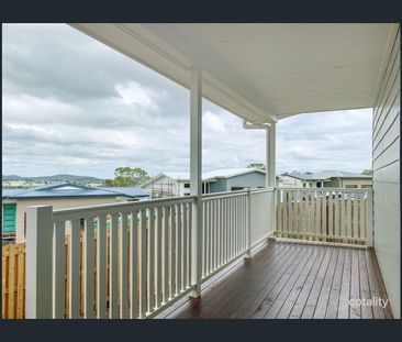 2/16 Abbey Street, Cranley, Qld 4350 - Photo 4