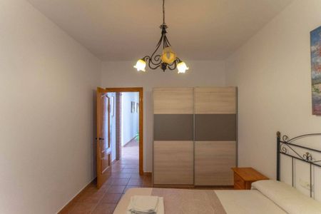 Luxury 4 room Detached House for rent in Alhaurín de la Torre, Spain - Photo 3