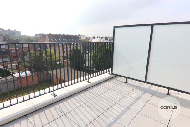 PENTHOUSE IN HARTJE HASSELT MET 1 SLK + 2 TERRASSEN & PARKING - Photo 1