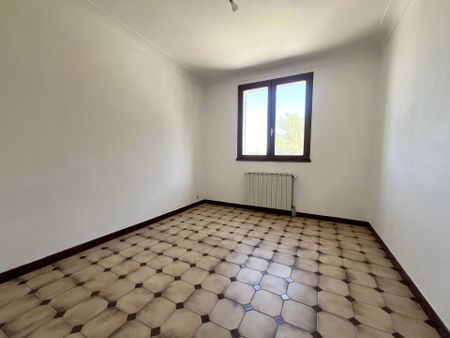 Location Appartement 4 pièces 120m² AIX EN PROVENCE 13540 - Photo 5