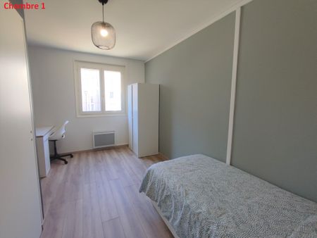 Location Appartement 6 pièces 105m² TROYES 10000 - Photo 4