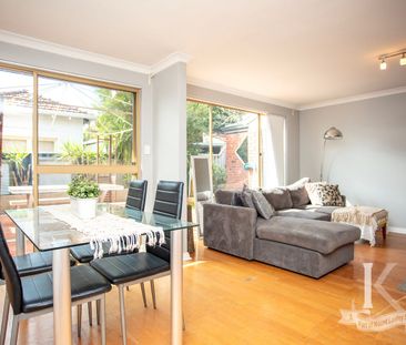 EASY LIVING - ITS WHATS ON THE INSIDE THAT COUNTS - Photo 1