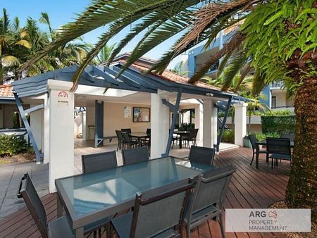 312/392 Marine Parade, LABRADOR, QLD, 4215 - Photo 3