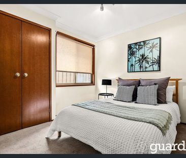 Spacious family home in prime location - Photo 3