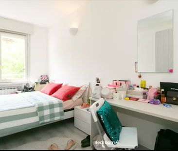 Via Francesco Caracciolo, Milan, Lombardy 20155 - Foto 3