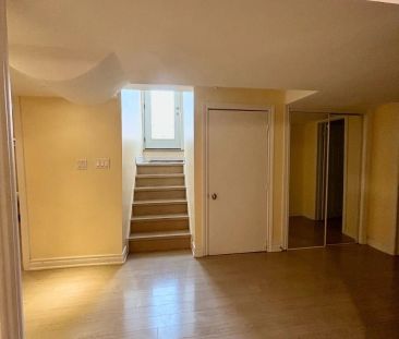 23 Robert Attersley Drive E #2 - Photo 6