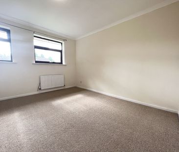 Two bedroom semi detached property - Photo 4