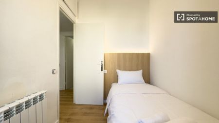 barcelona, Catalonia 08011 - Photo 5