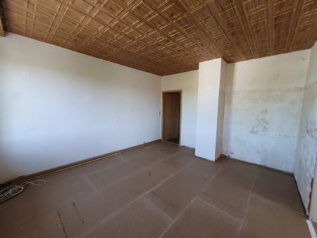 * Cossengrün-Gemütliche, ruhige 3 Zimmer Wohnung im Dachgeschoss - Bad mit Fenster* - Photo 3