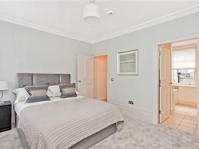 Vauxhall Bridge Road, SW1V - Photo 5