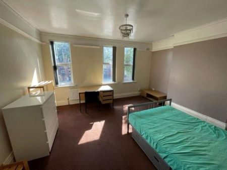 6 bedroom townhouse to rent - Photo 5