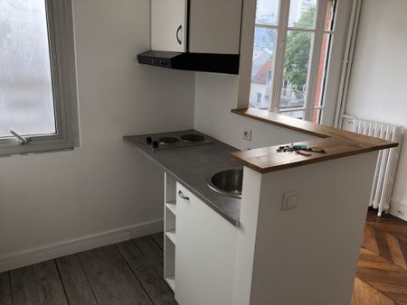 Location Appartement 1 pièce 18m² PARIS 13ème - Photo 3
