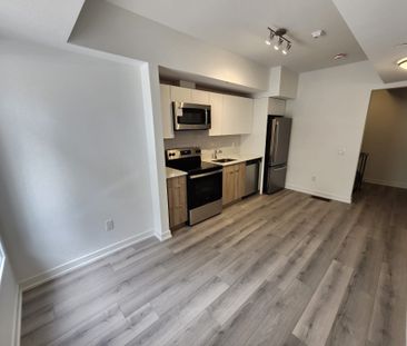 For Lease - 3079 Pharmacy Avenue Unit# 18, Toronto, Ontario - Photo 6