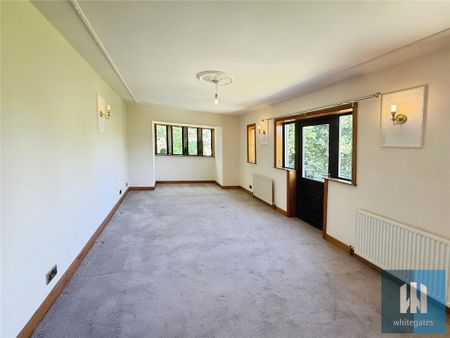 4 bedroom link detached house to rent - Photo 3