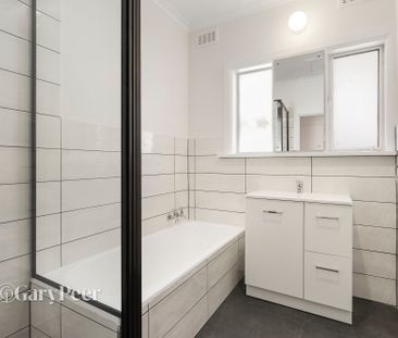 230 Koornang Rd, Carnegie - Photo 1