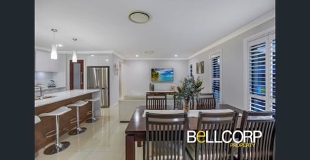 Luxurious family home designed for easy living and entertainment!!! Open Home Saturday 20 December @ 10am - Photo 4