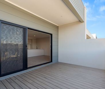 Low Maintenance Family Home - Photo 3