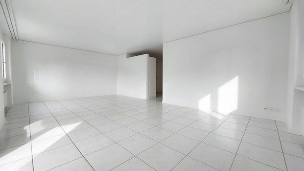 TEILSANIERT: 3.5-ZW à 70 m² im EG - Photo 1