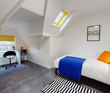 1 bedroom in a house share to rent - Photo 3
