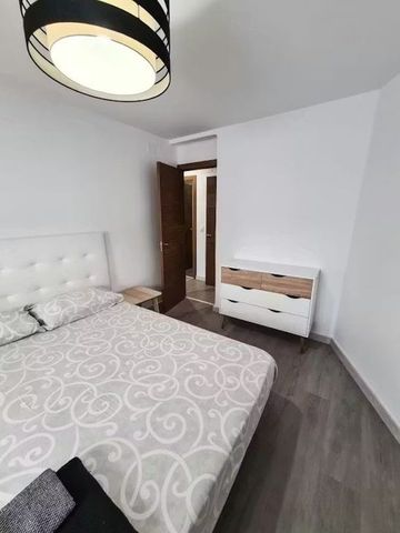 Carrer de Peris Mencheta, Valencia, Valencian Community 46020 - Photo 2