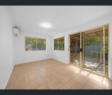 10 Hounslow Way, Seventeen Mile Rocks, Qld 4073 - Photo 1