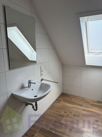 Moderne 2-Zimmer-Oberwohnung mit Balkon in Moormerland-Warsingsfehn! - Photo 3