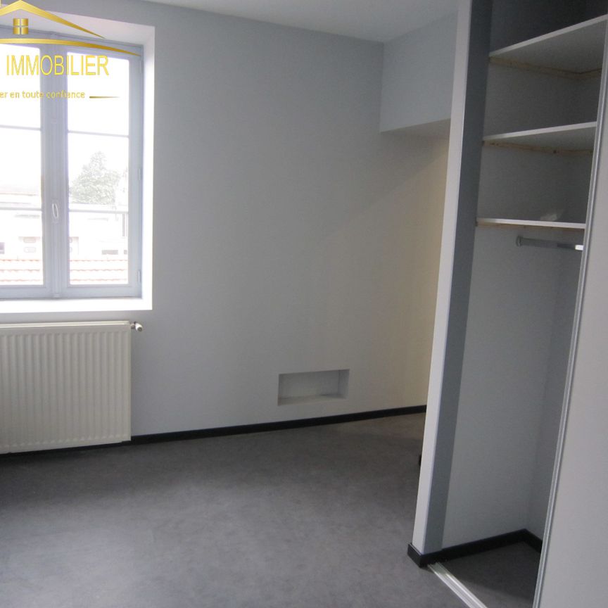 Location Appartement 3 pièces 58m² POUILLY SOUS CHARLIEU 42720 - Photo 1