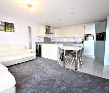 3 bedroom apartment to rent - Photo 2