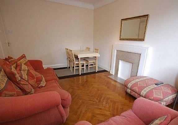 2 Bed near Baker Street - Photo 1