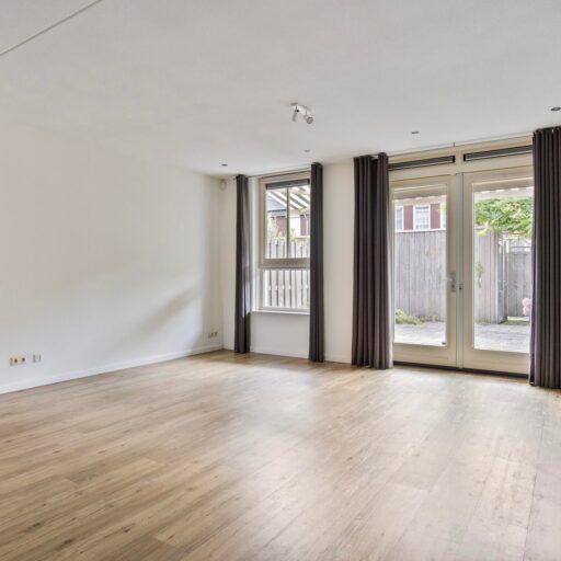 Hillenraad - Photo 1