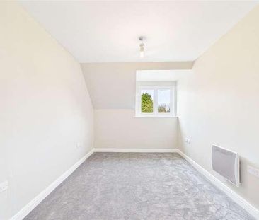 Vernon Court, London Road, Ascot, Berkshire, SL5 - Photo 2